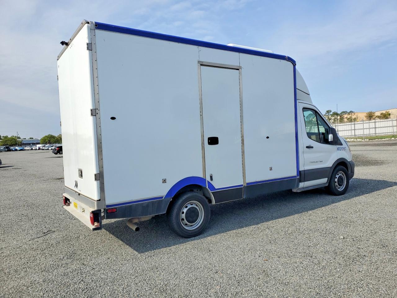 2021 Ford Transit Delivery Van - Фото 3