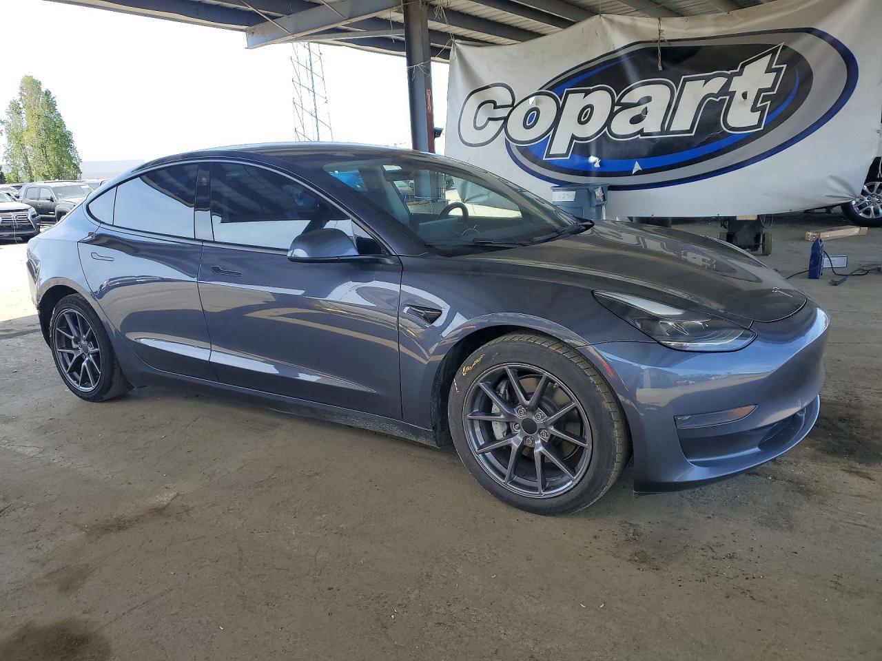 2021 Tesla Model 3 - Image 4