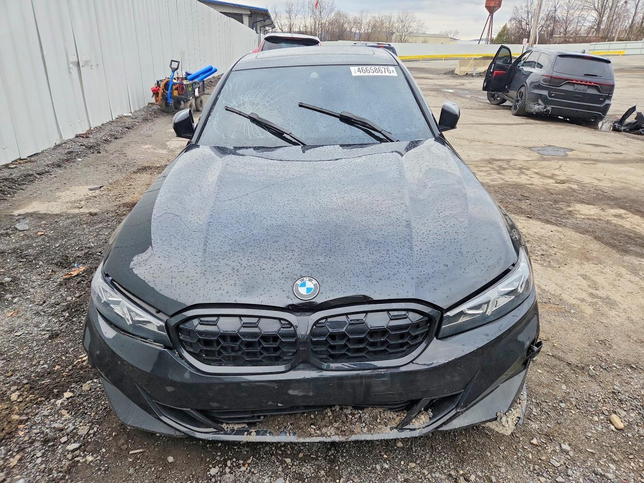 2023 BMW 330Xi - Image 5