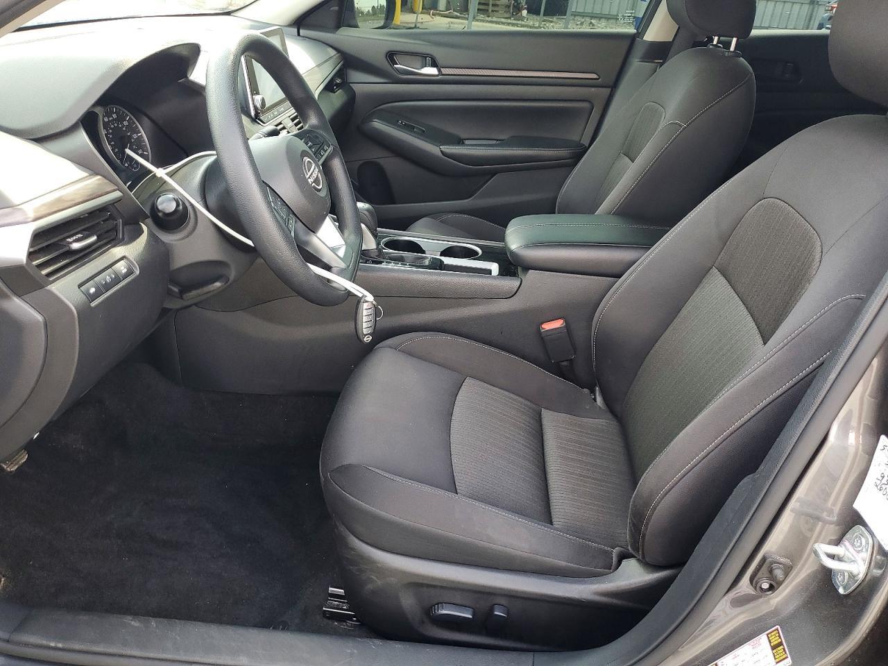 2024 Nissan Altima 2.5 Sv - Image 7