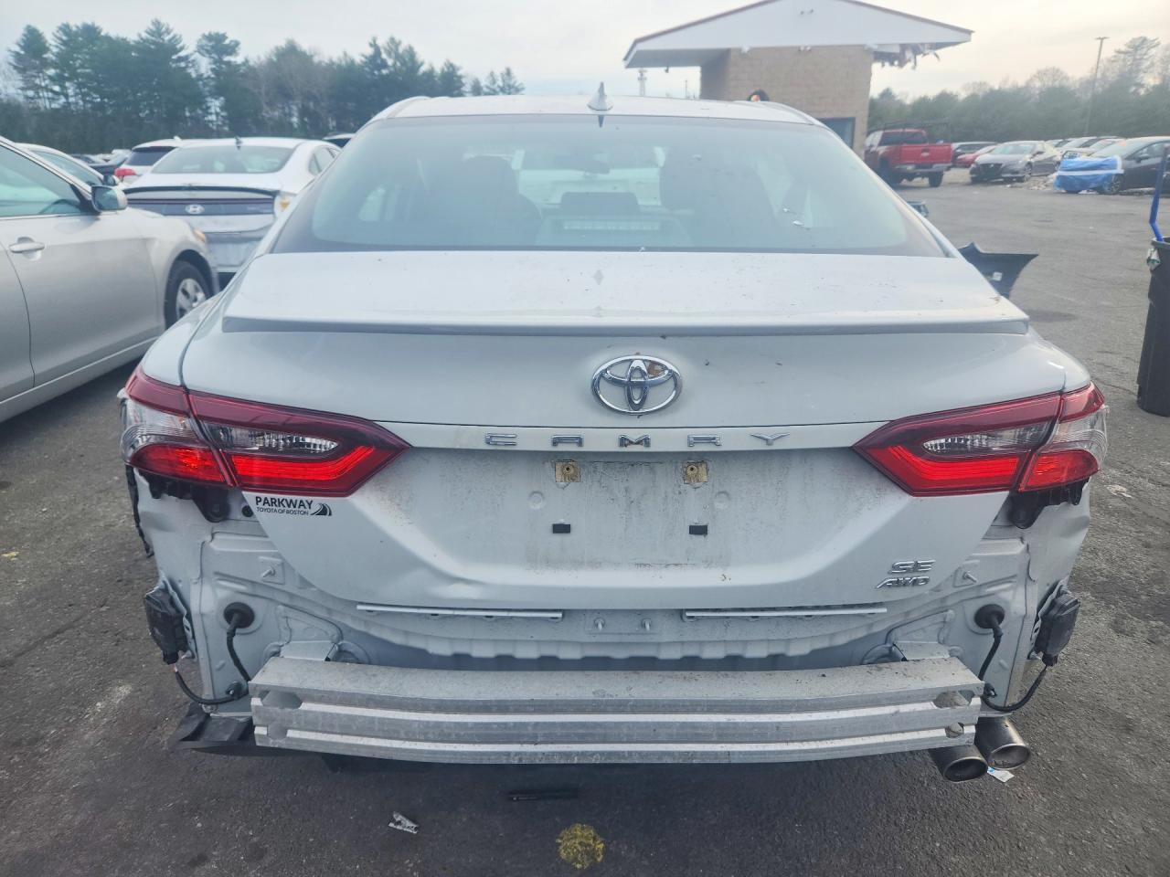2023 Toyota Camry Se - Фото 6