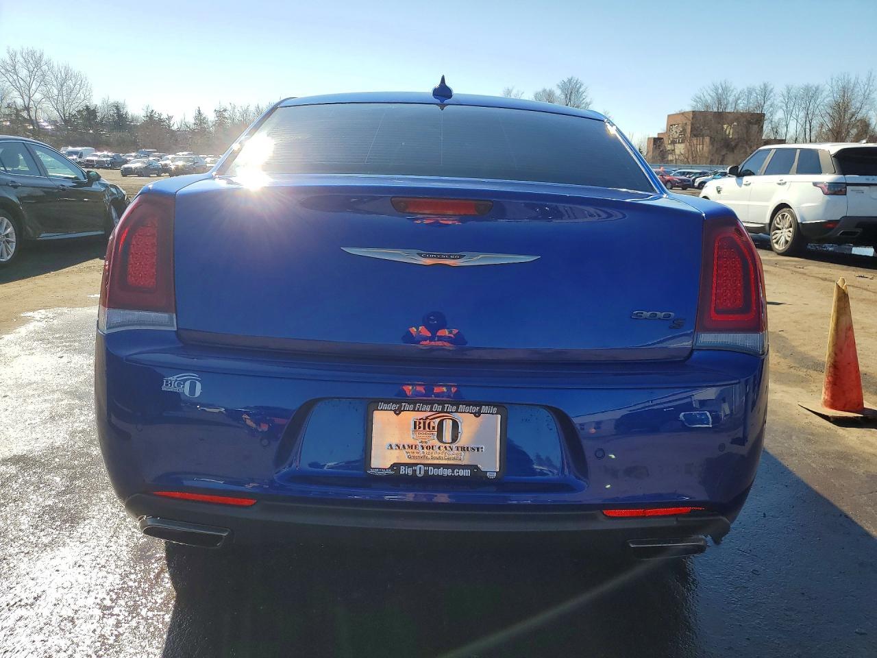 2019 Chrysler 300 S - Фото 6