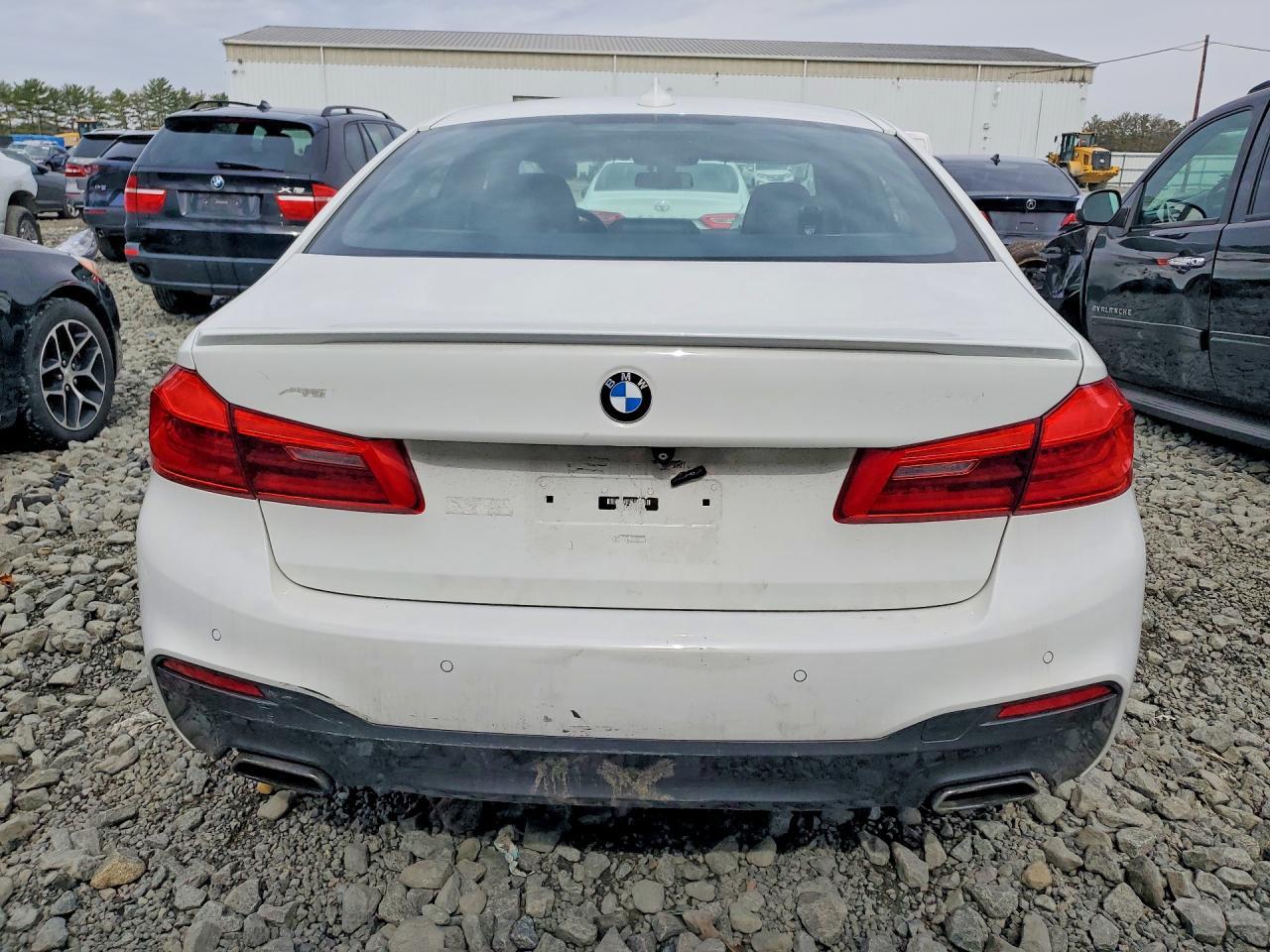 2017 BMW 540 Xi - Image 6