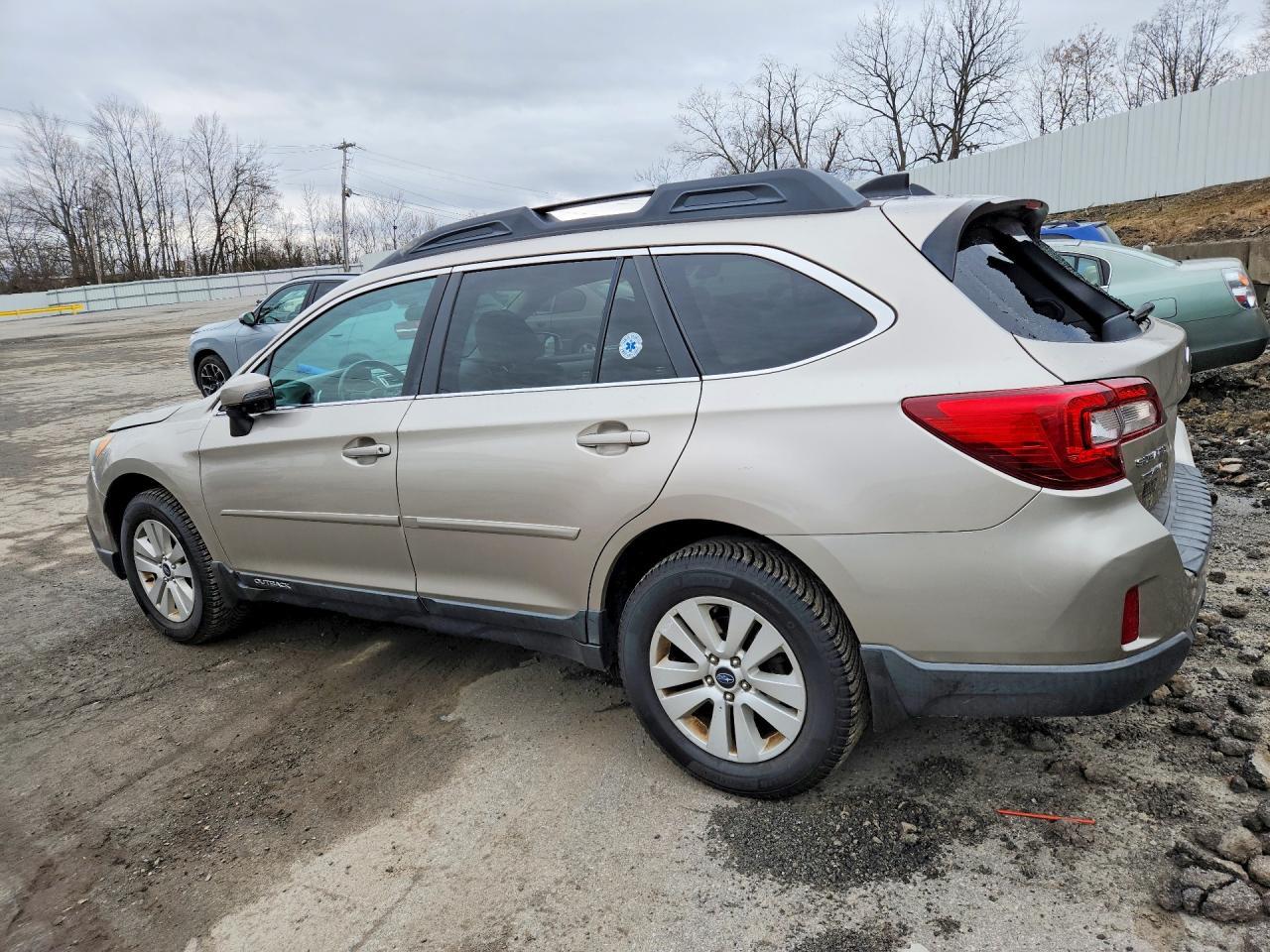 2016 Subaru Outback 2.5I Premium - Image 2