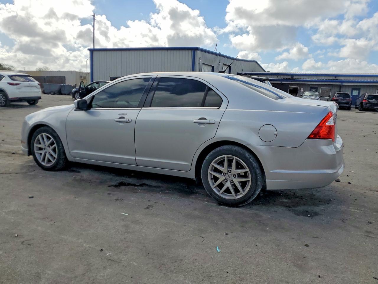 2010 Ford Fusion Sel - Фото 2
