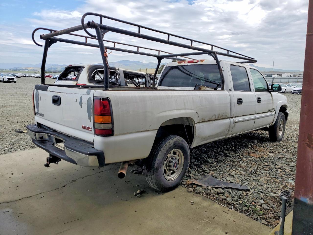 2006 GMC Sierra C2500 Heavy Duty - Фото 3