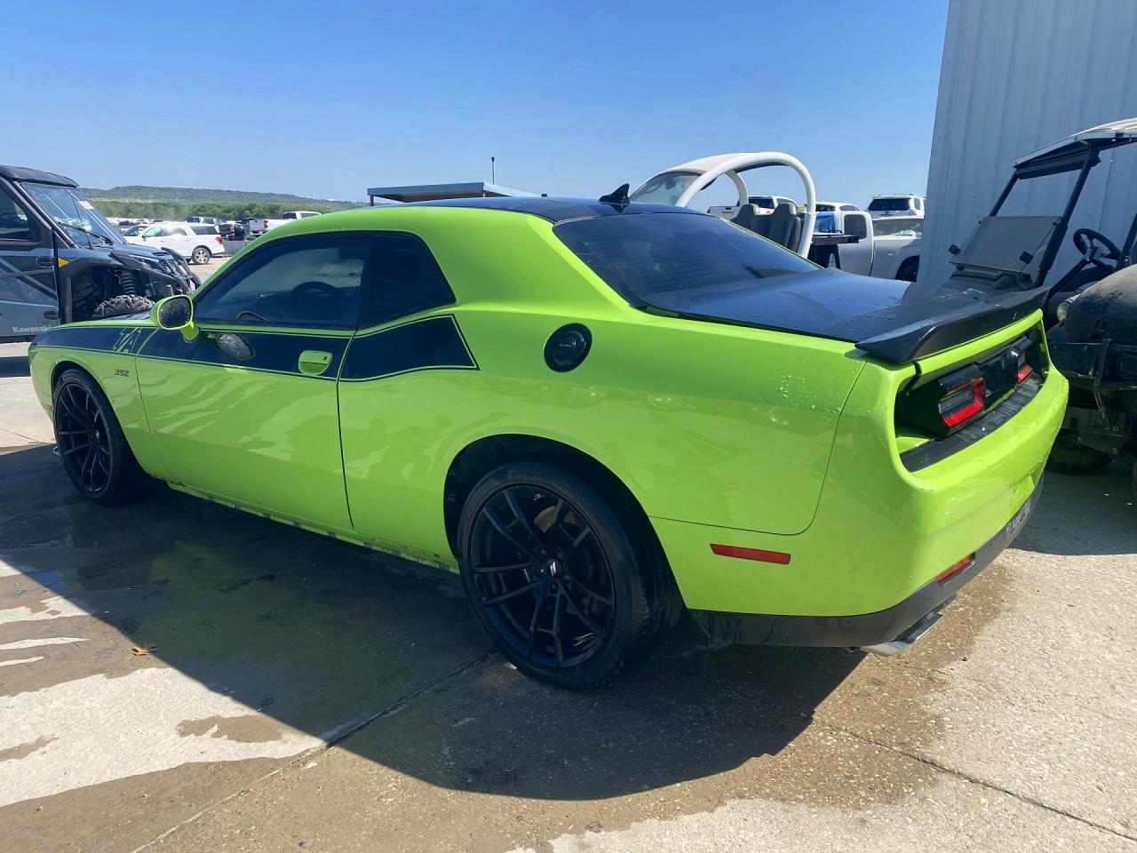 2023 Dodge Challenger R - Фото 2