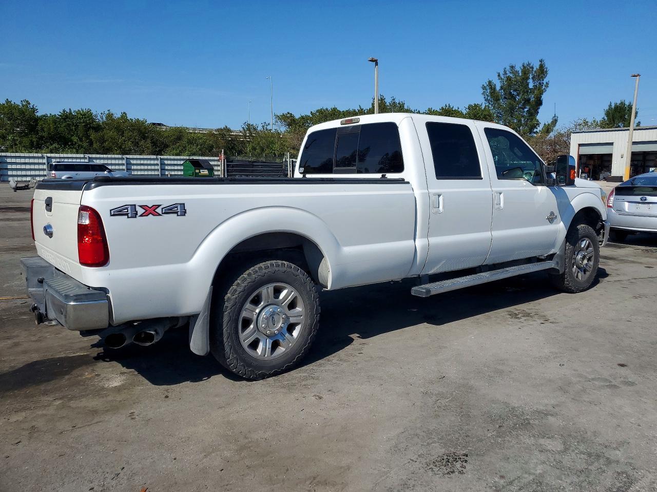 2016 Ford F350 Super Duty - Фото 3