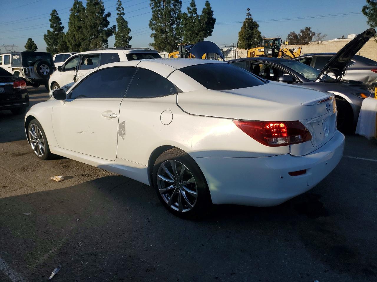 2014 Lexus Is 250C Base - Фото 2