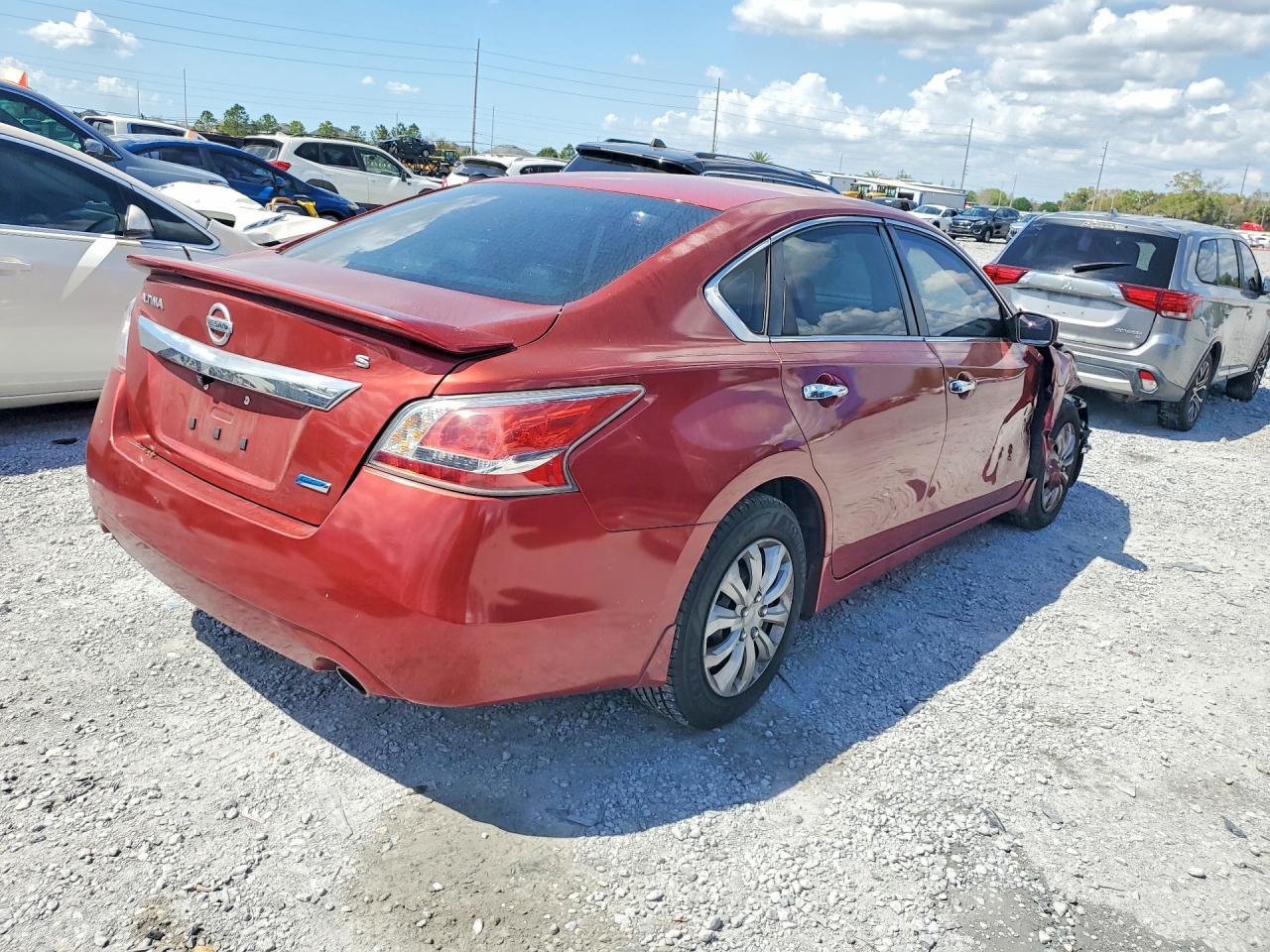 2014 Nissan Altima 2.5 S - Фото 3