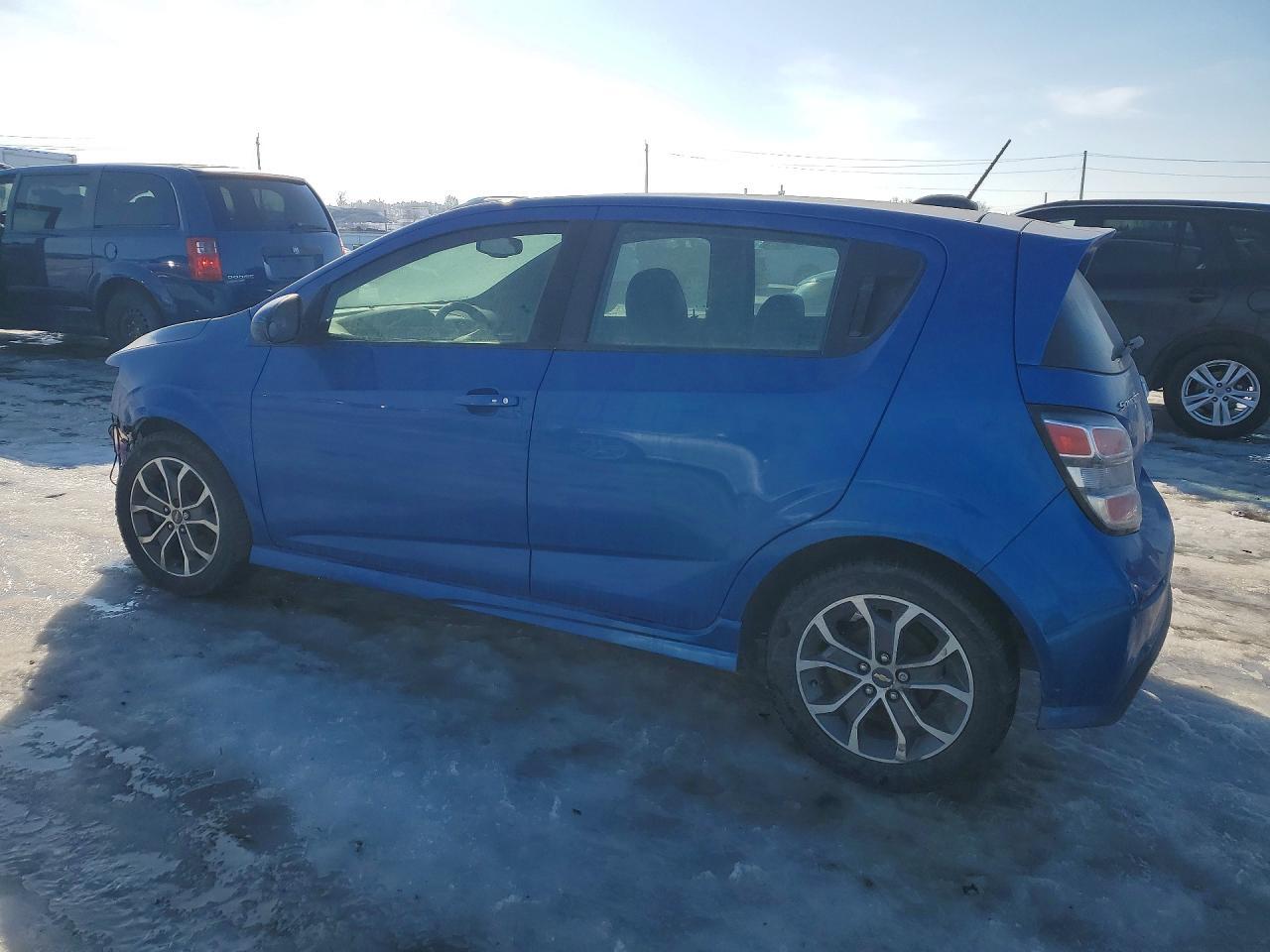 2018 Chevrolet Sonic Premier - Фото 2