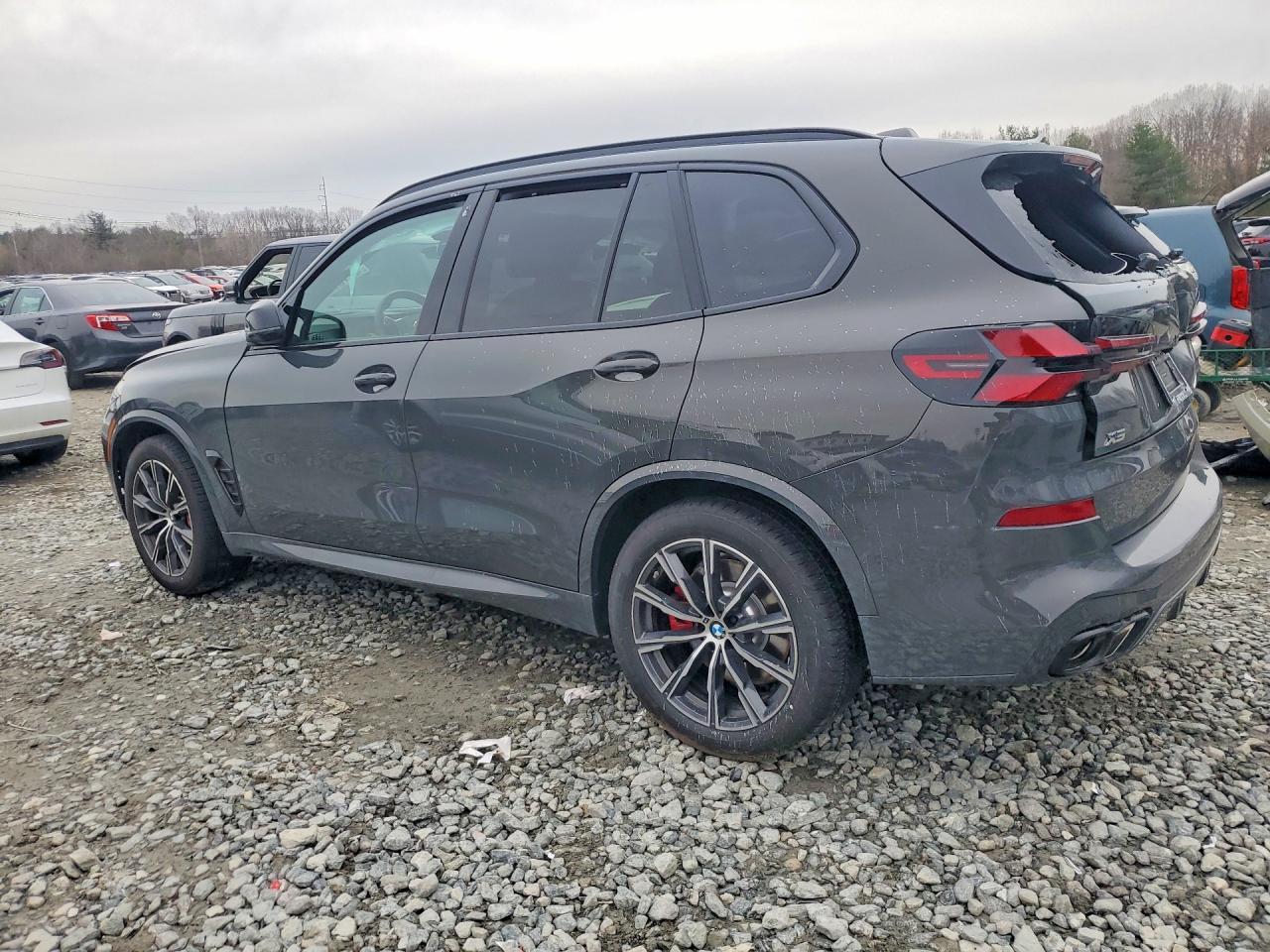 2026 BMW X5 M60I - Фото 2