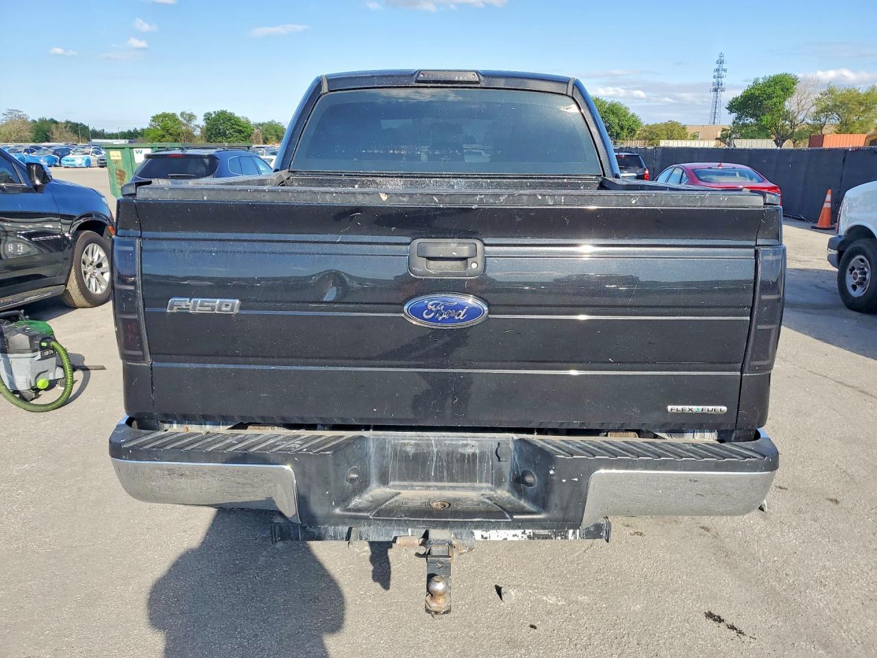 2013 Ford F150 - Image 6
