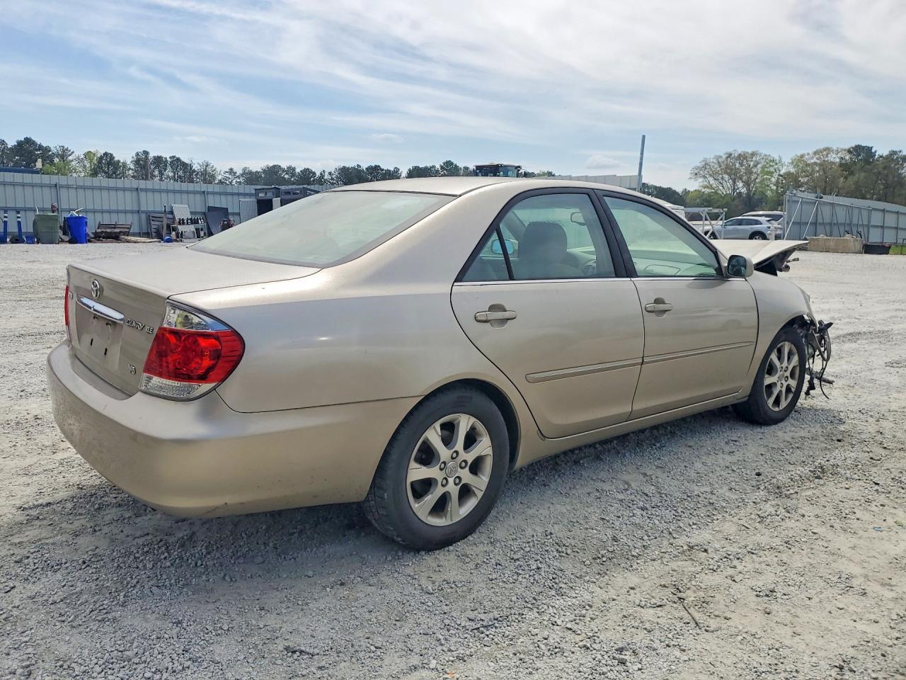 2005 Toyota Camry Xle V6 - Фото 3