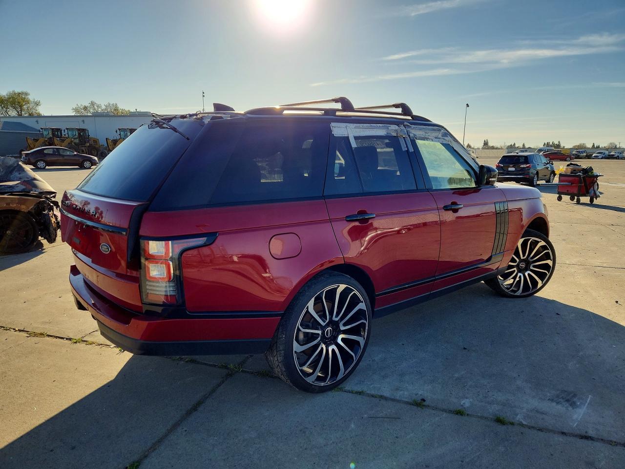 2017 Land Rover Range Rover Supercharged - Image 3