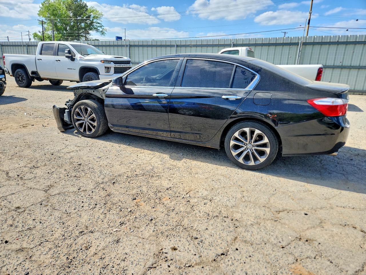 2015 Honda Accord Sport - Фото 2