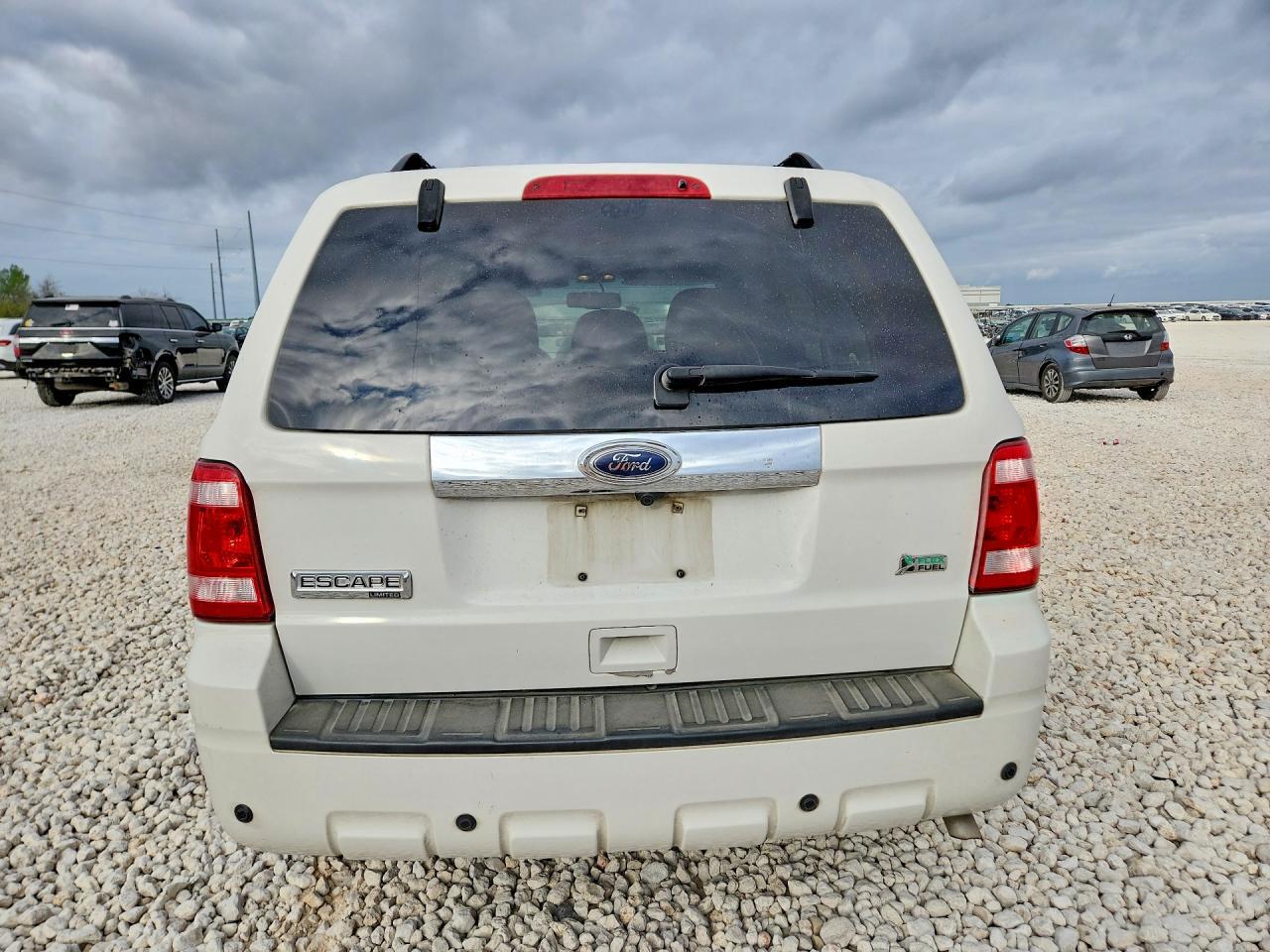 2010 Ford Escape Limited - Image 6