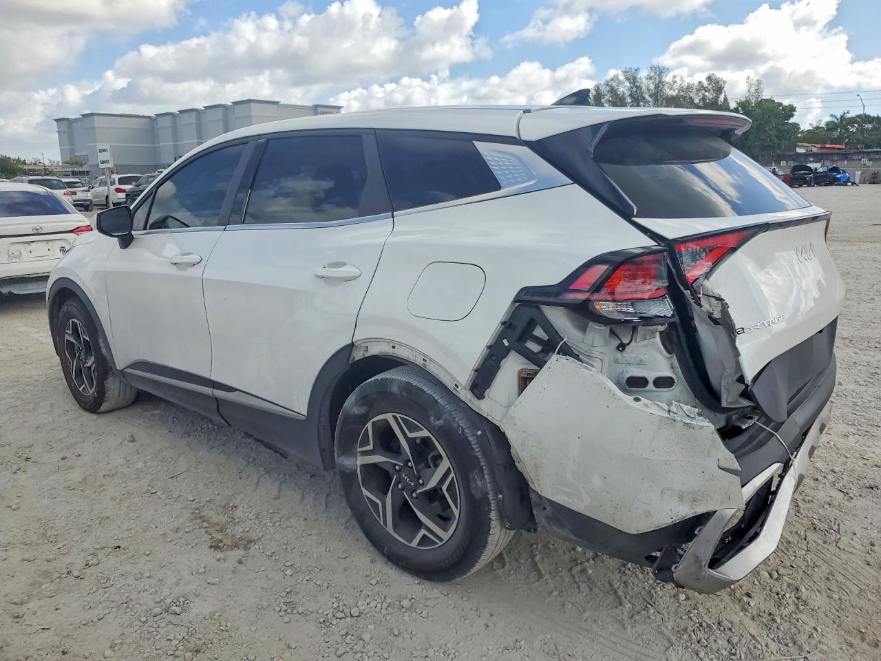 2023 Kia Sportage - Фото 2