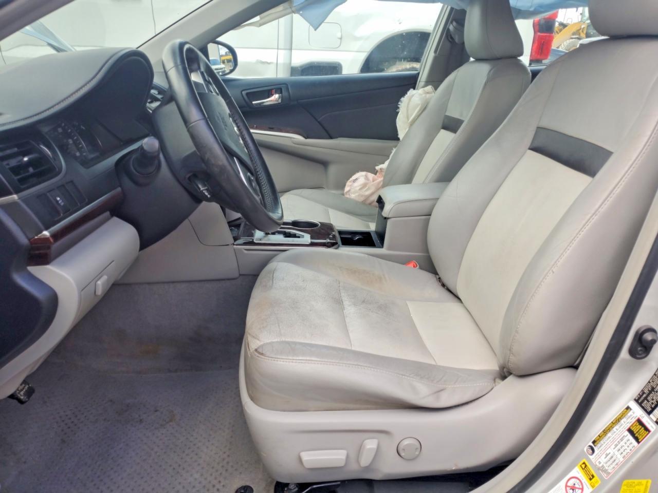2013 Toyota Camry Xle - Image 7
