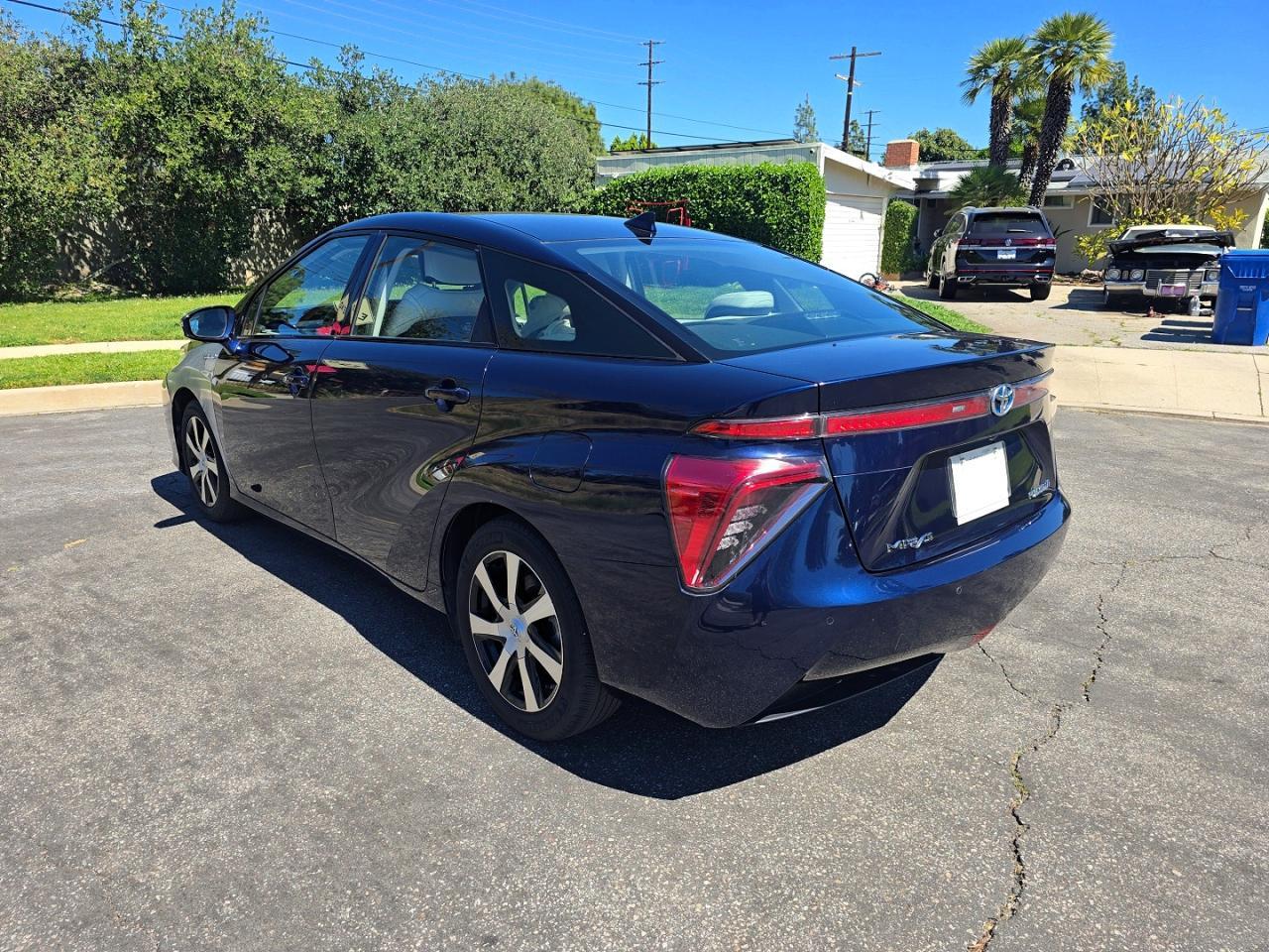 2020 Toyota Mirai Base - Image 3