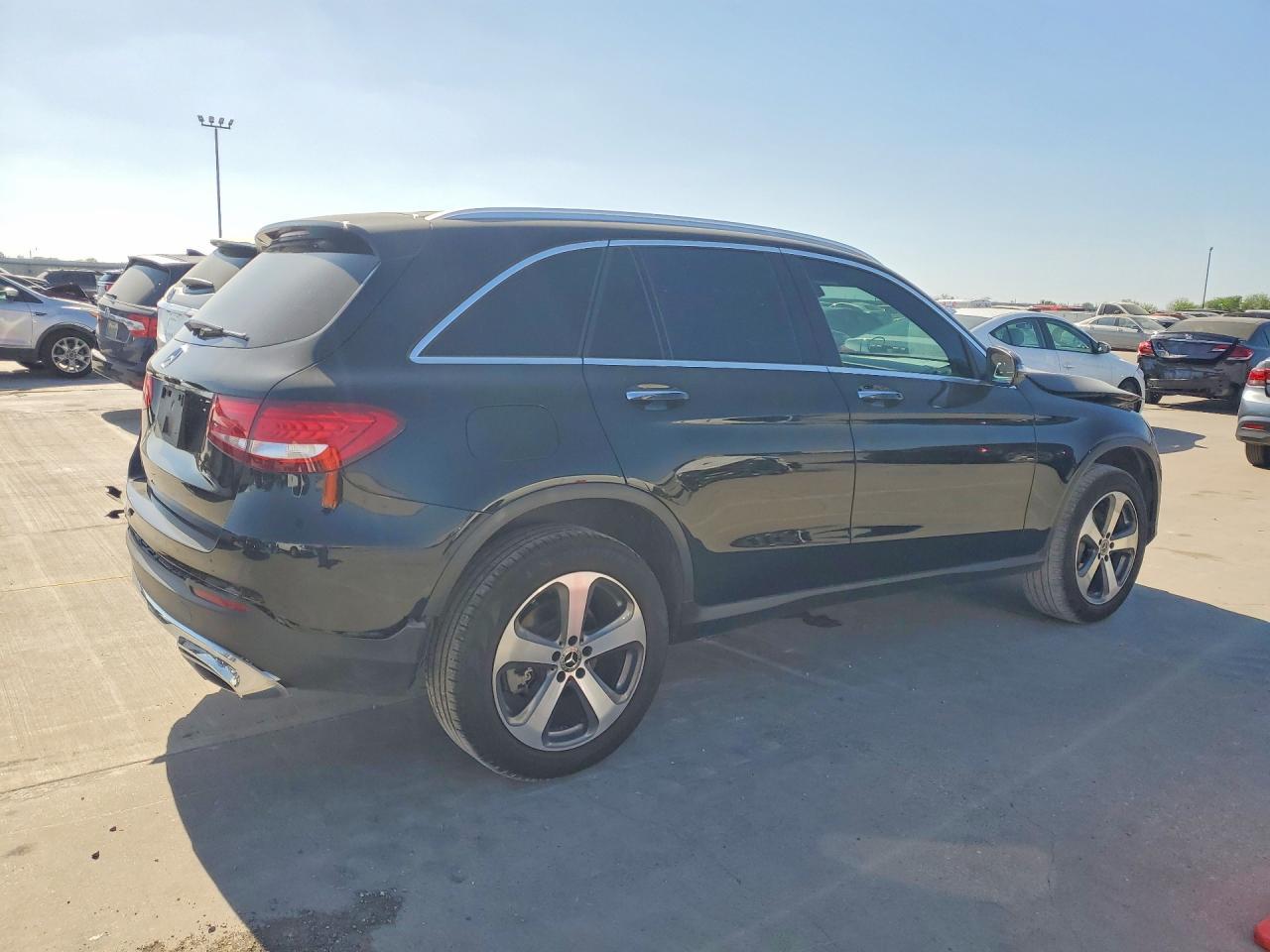 2018 Mercedes-Benz Glc 300 - Фото 3
