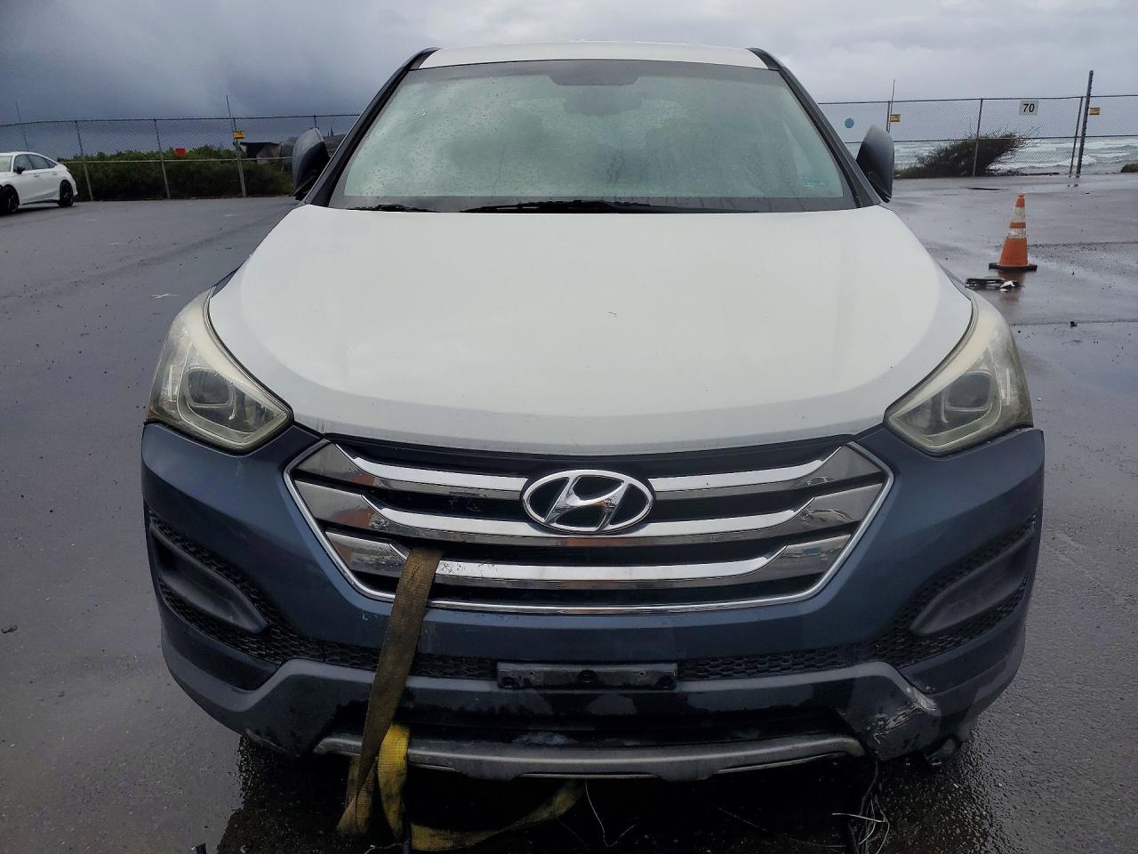 2014 Hyundai Santa Fe - Image 5