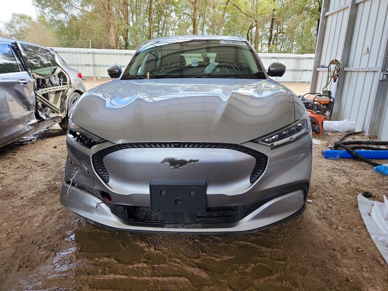 2021 Ford Mustang Mach-E Select - Image 5
