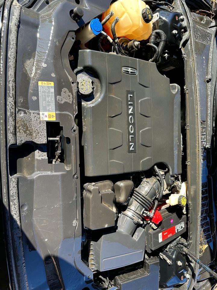 2017 Lincoln Continental - Image 7