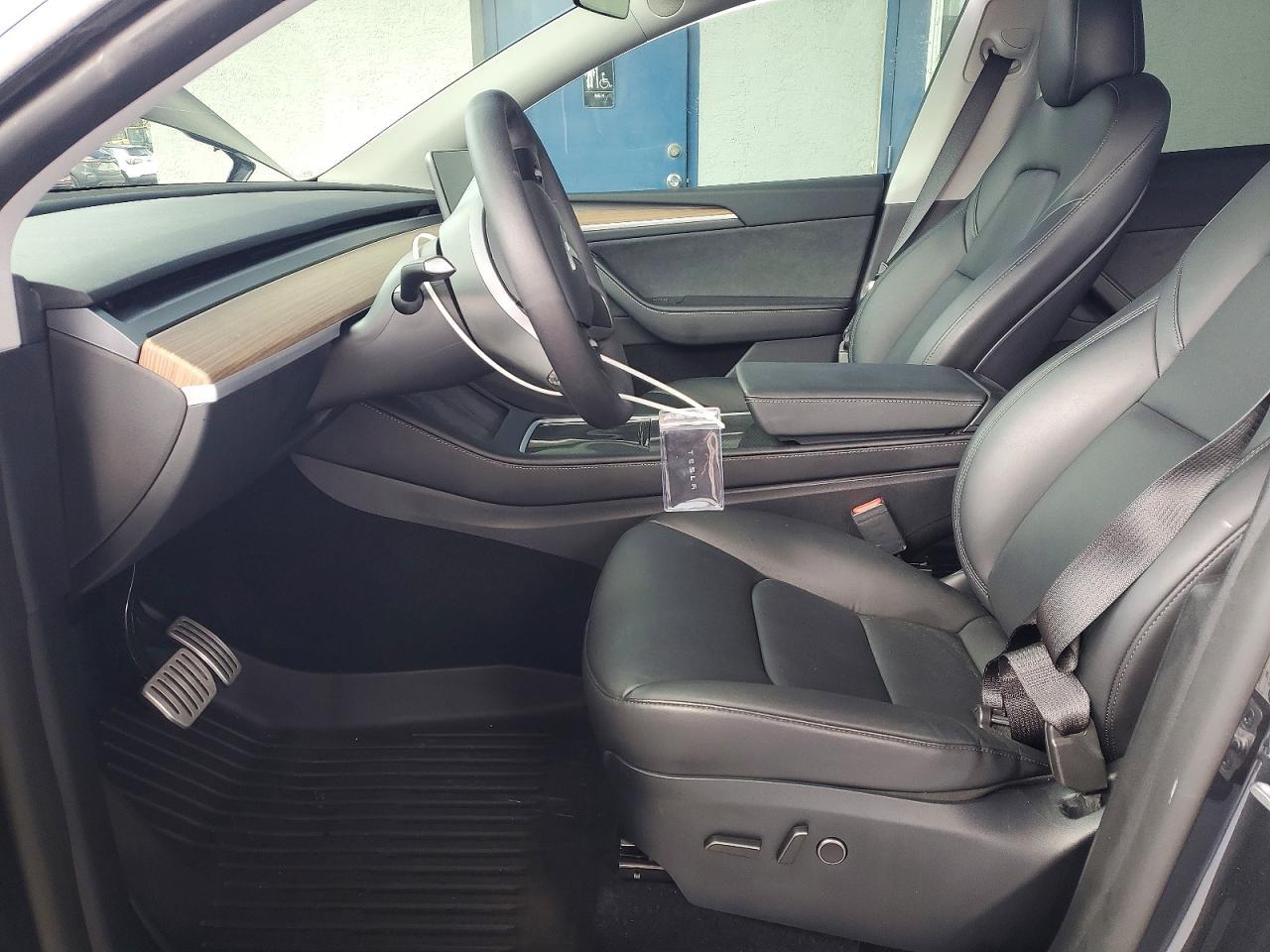 2024 Tesla Model Y - Фото 7