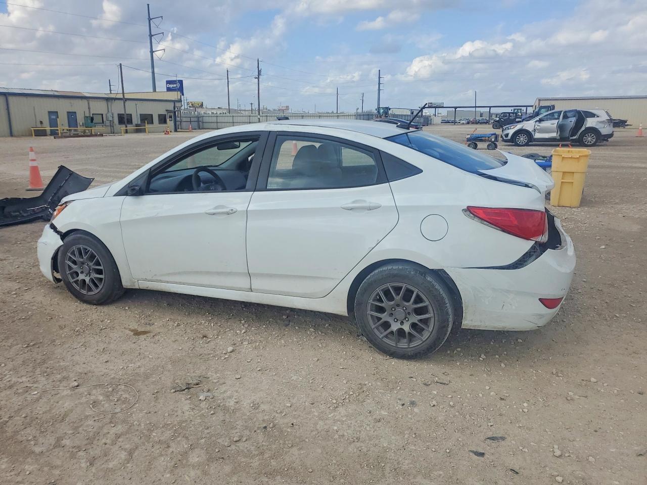 2016 Hyundai Accent Se - Image 2