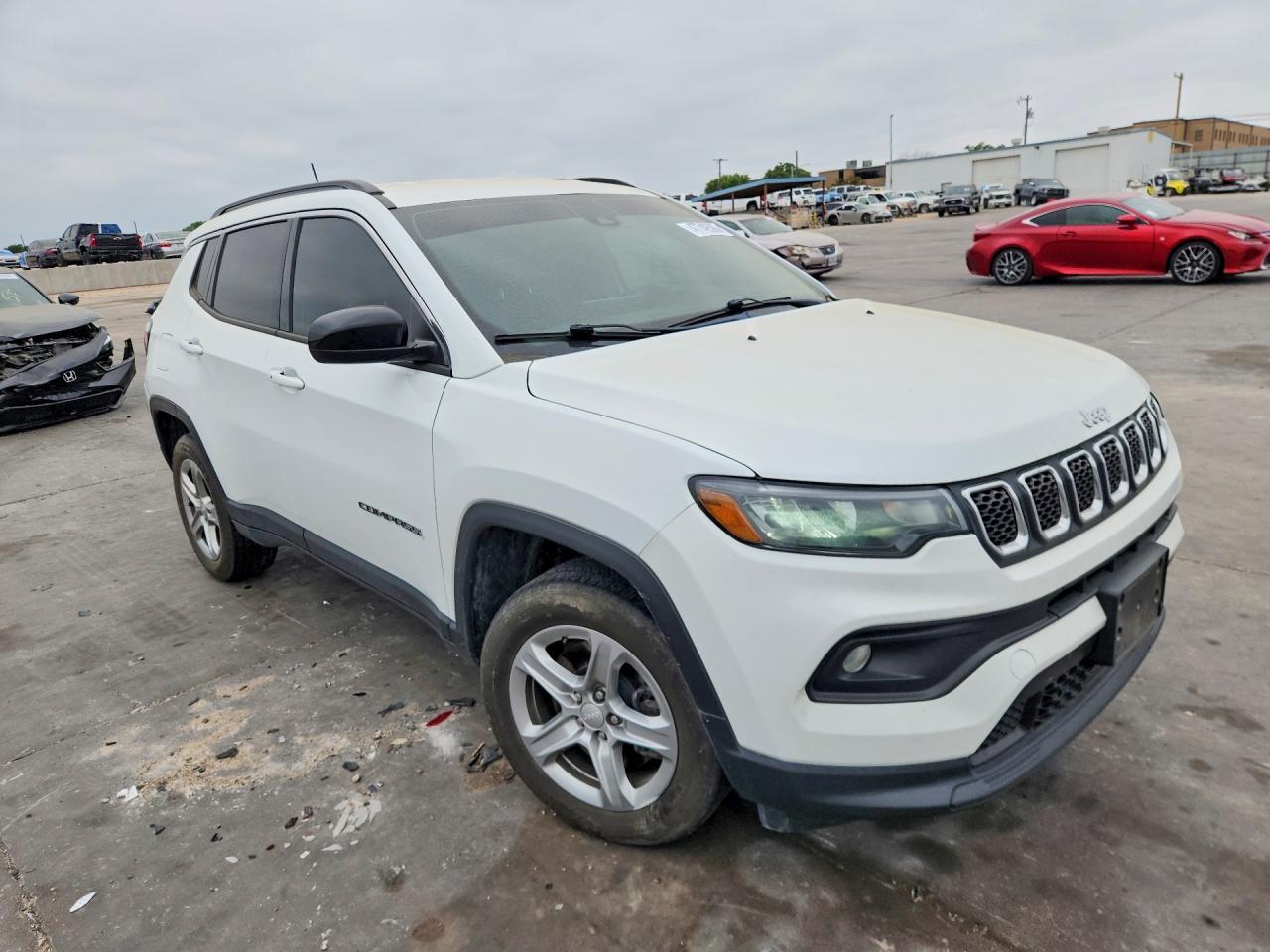 2023 Jeep Compass Latitude - Image 4