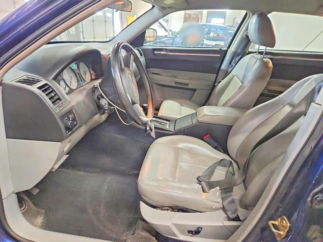 2006 Chrysler 300 Touring - Фото 7