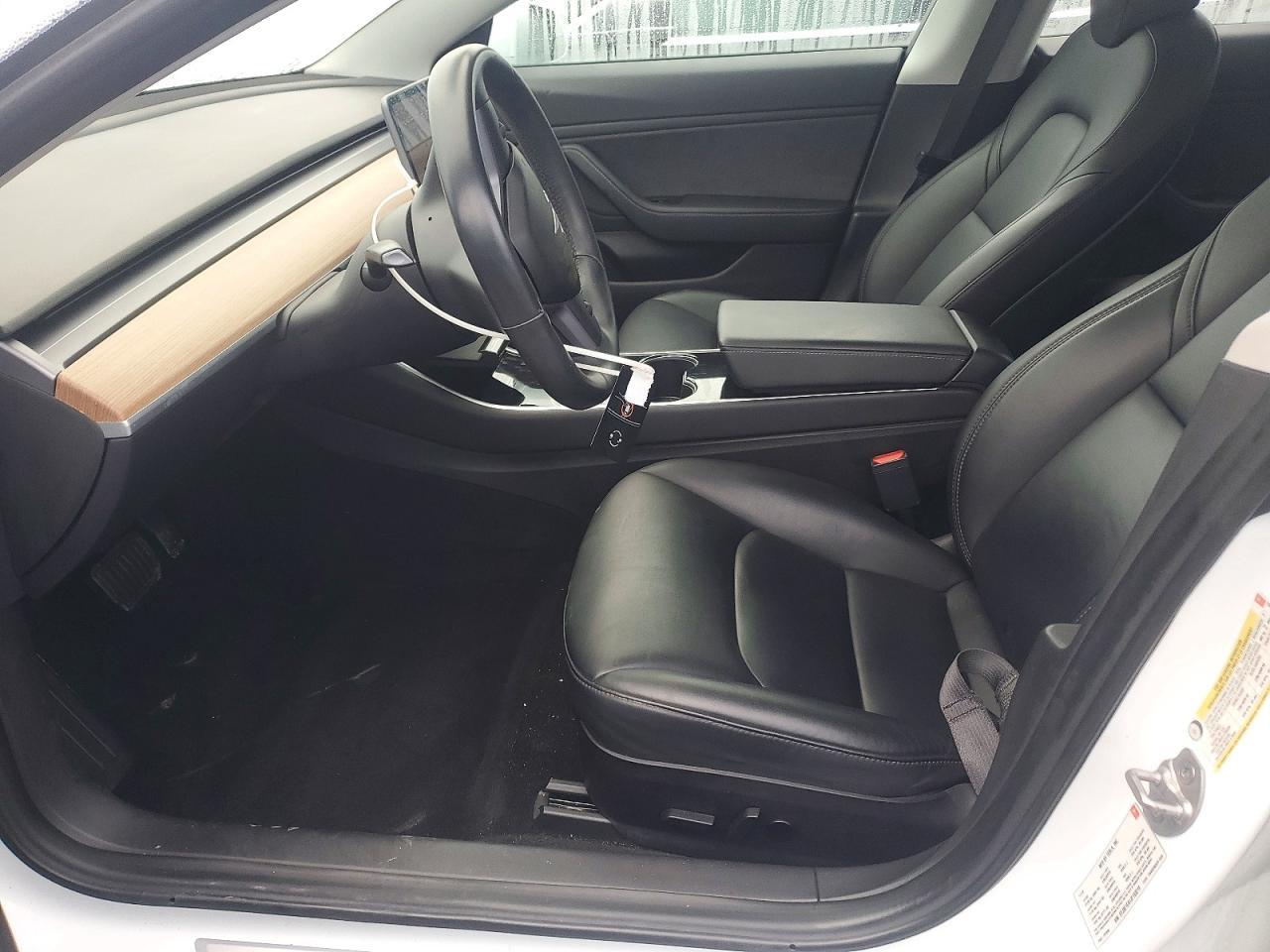 2018 Tesla Model 3 - Фото 7