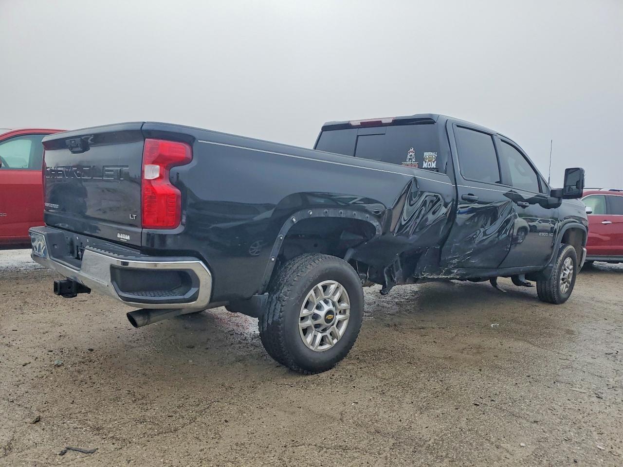 2025 Chevrolet Silverado K2500 Heavy Duty Lt - Image 3