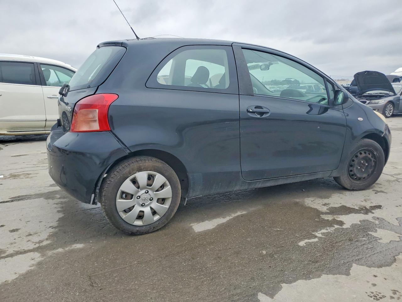 2008 Toyota Yaris Base - Фото 3