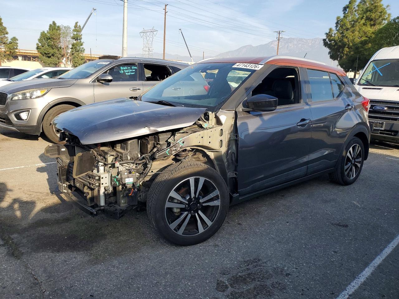 2020 Nissan Kicks Sv