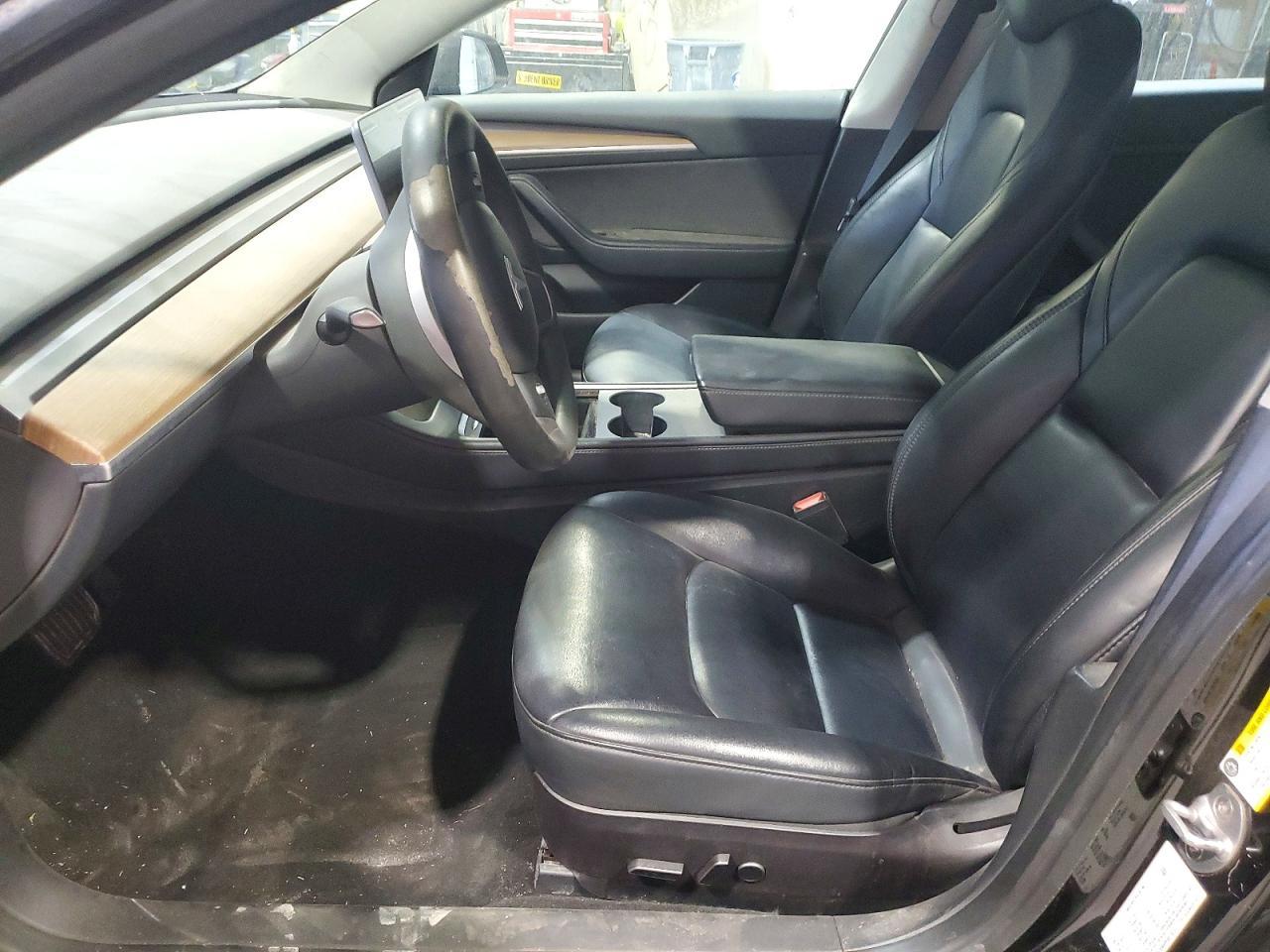 2023 Tesla Model 3 - Image 7