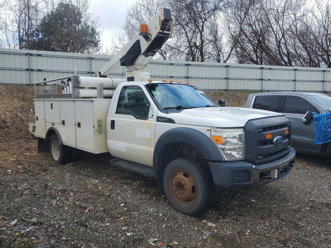 2015 Ford F450 Super Duty - Image 4