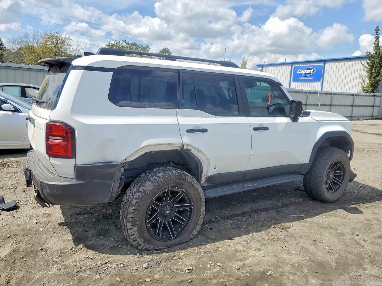 2024 Toyota Land Cruiser Base - Image 3