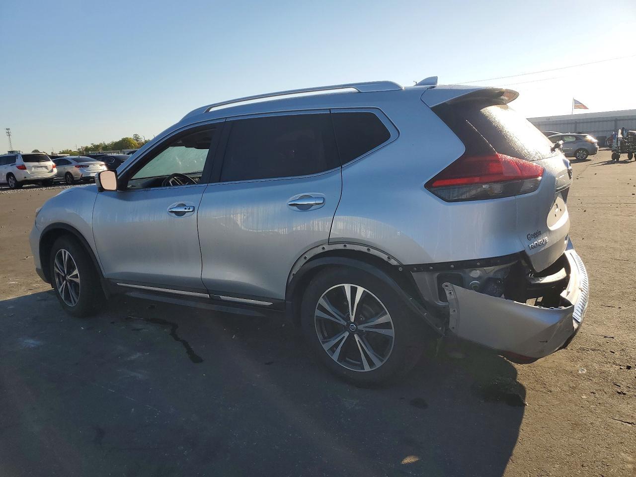 2017 Nissan Rogue Sl - Фото 2