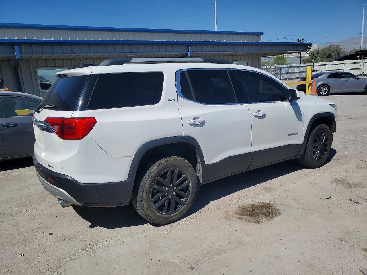 2018 GMC Acadia Slt-1 - Image 3