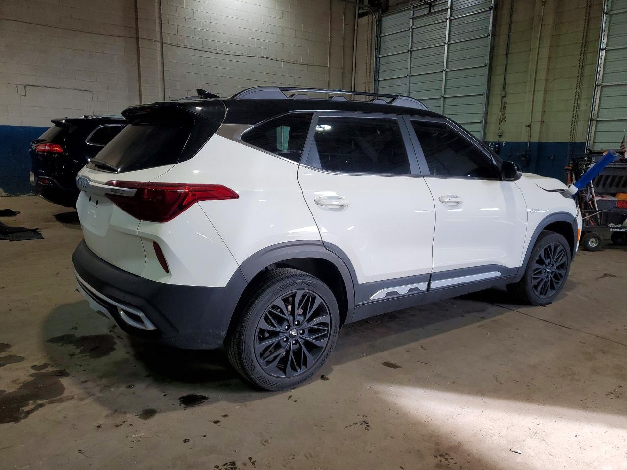 2023 Kia Seltos Nightfall - Фото 3