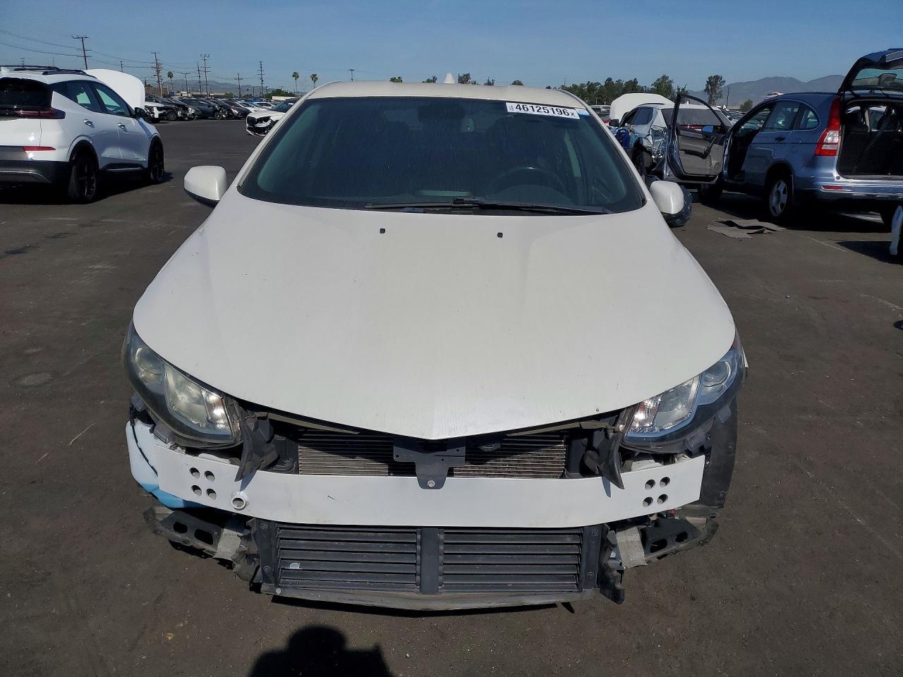 2017 Chevrolet Volt Lt - Image 5