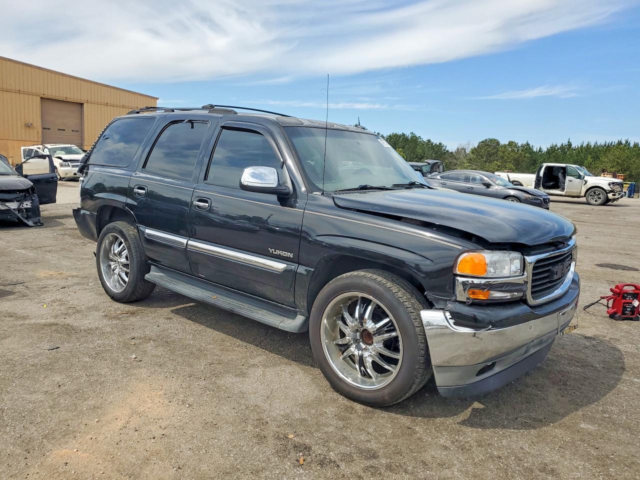 2005 GMC Yukon - Image 4