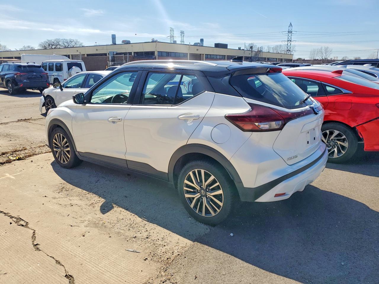 2021 Nissan Kicks Sv- Prior Fleet- Ck Eng Light On - Фото 2
