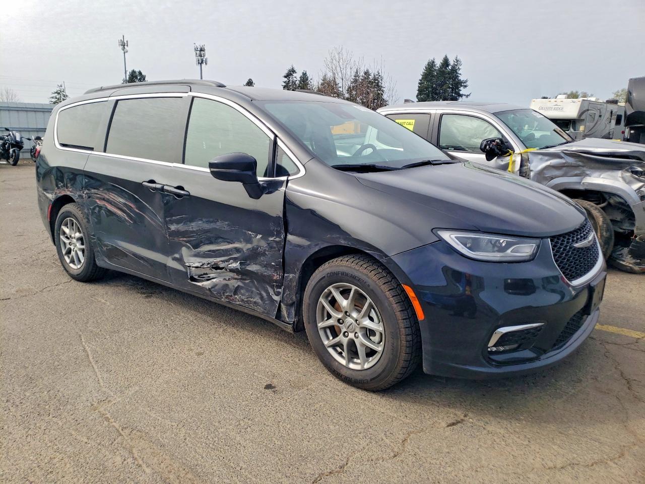 2022 Chrysler Pacifica Touring - Фото 4