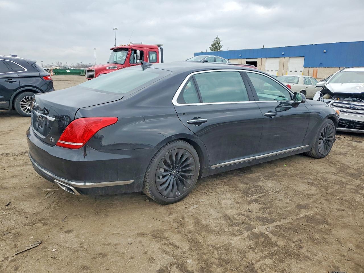 2019 Genesis G90 3.3T Premium - Фото 3