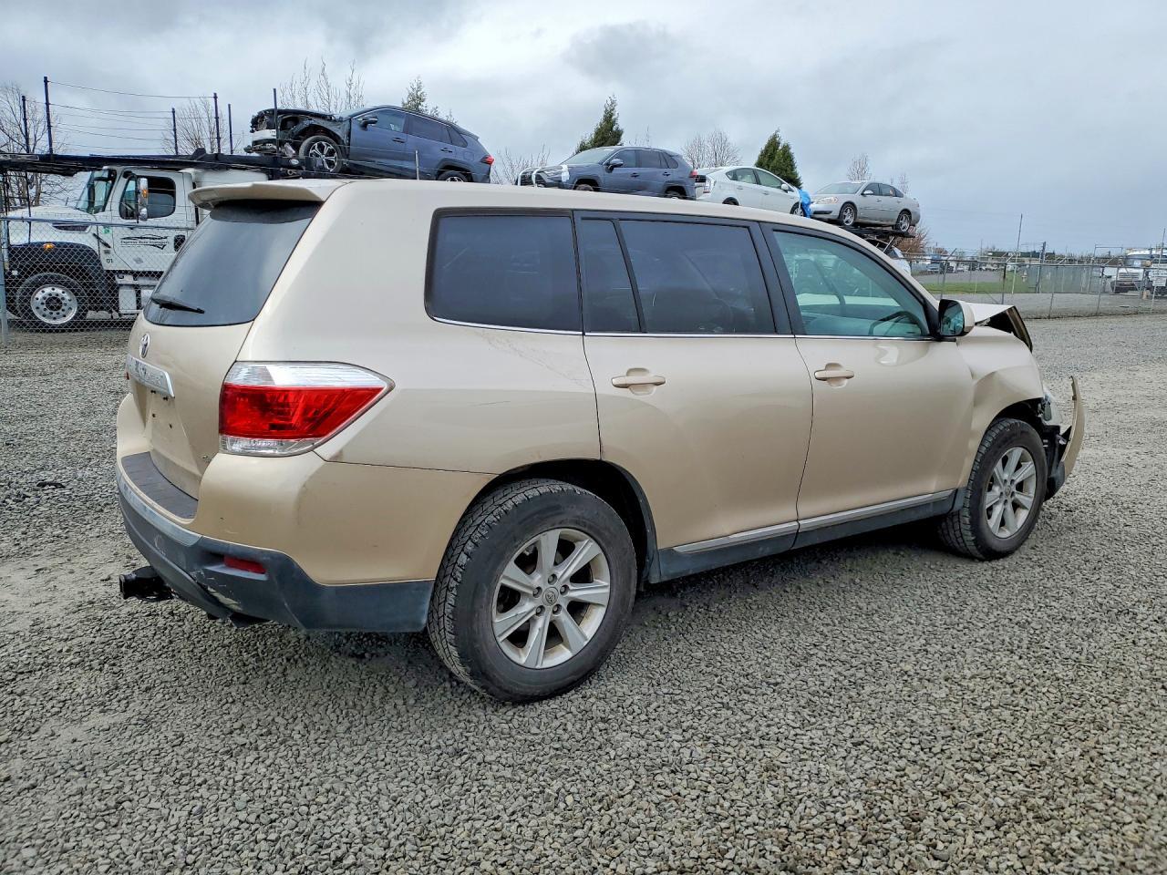 2013 Toyota Highlander Base - Фото 3