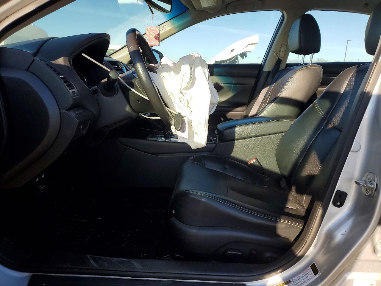 2018 Nissan Altima - Image 7