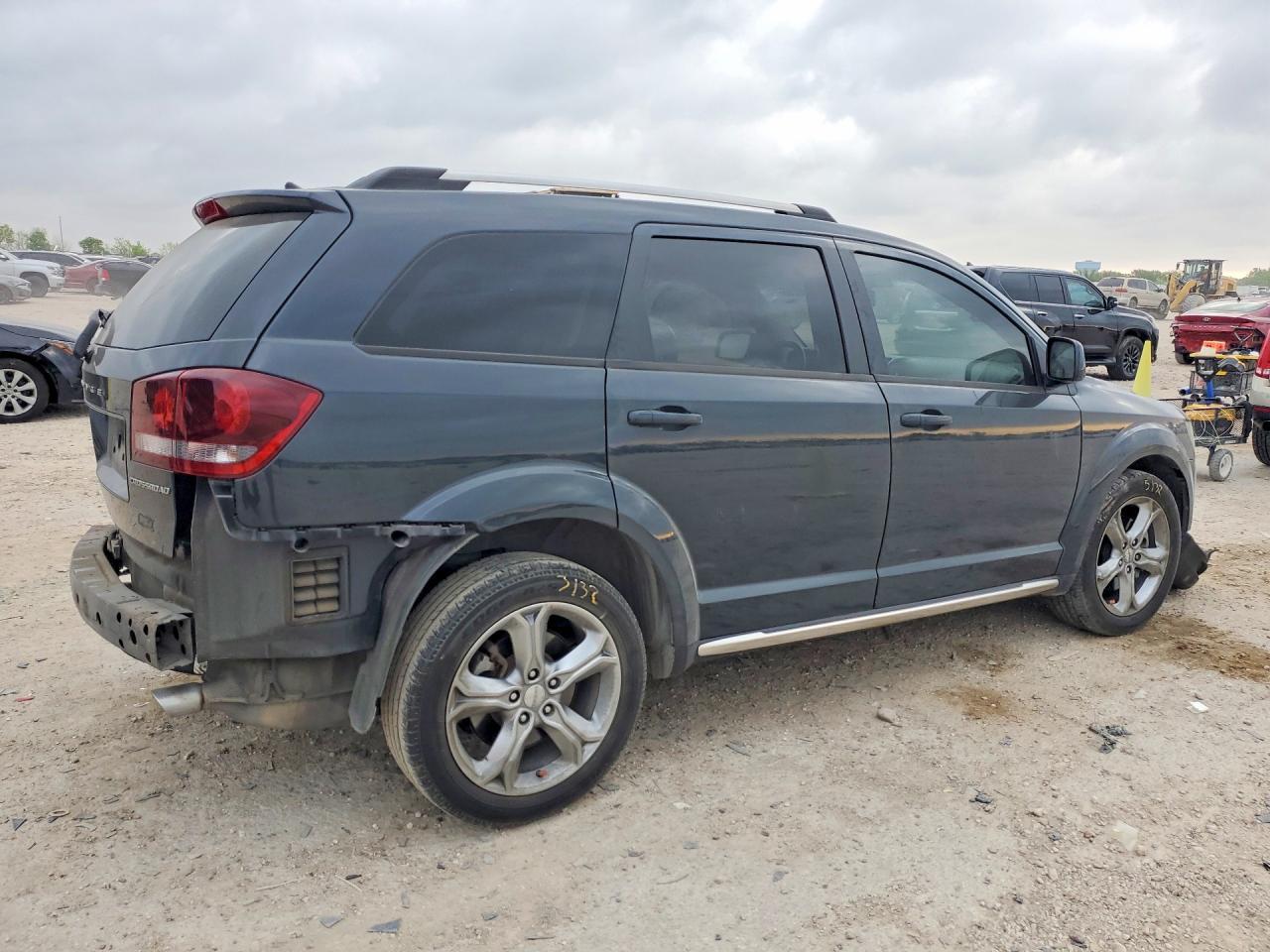 2017 Dodge Journey Crossroad - Фото 3
